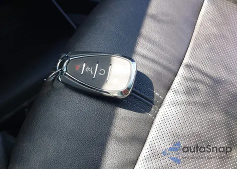 2020 Chevrolet Blazer Awd 3Lt from USA, damaged, VIN 3GNKBJRS1LS658332